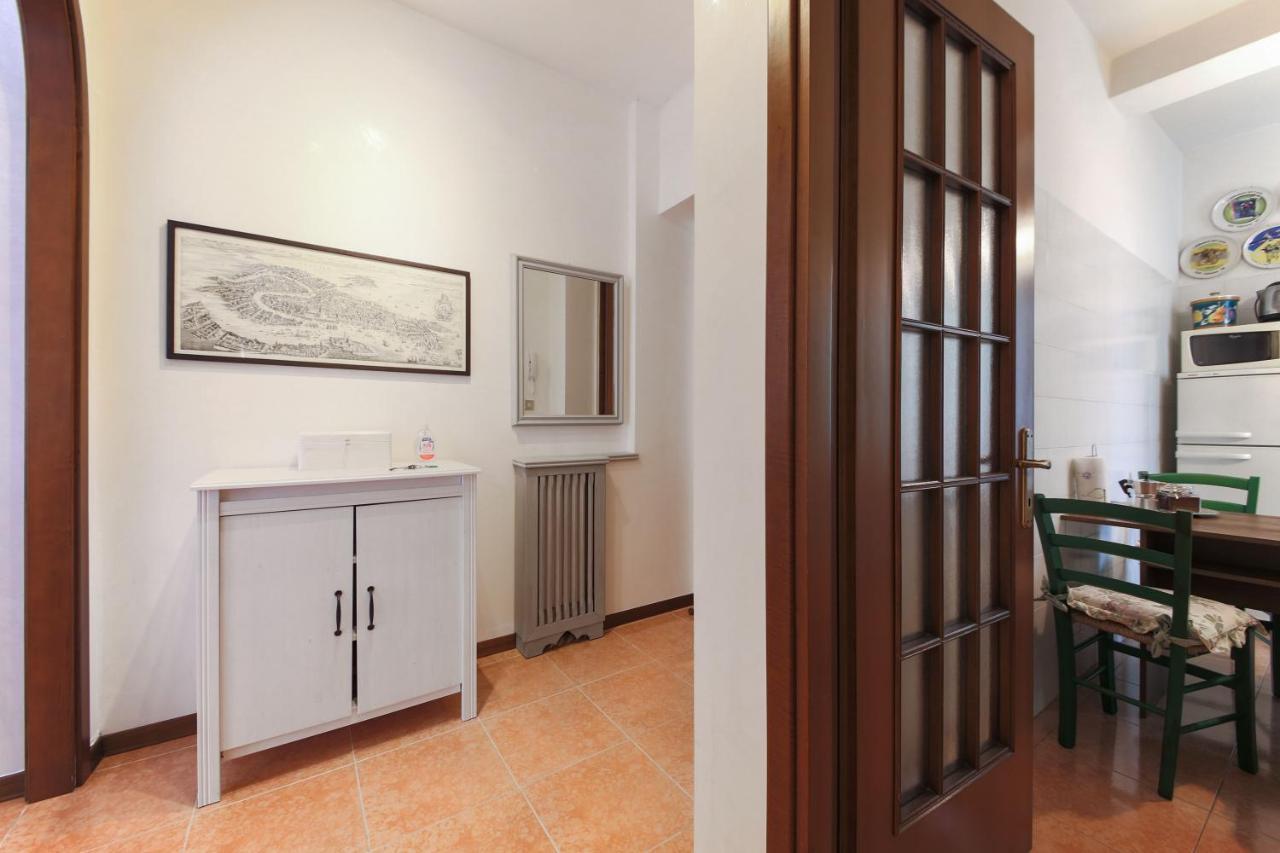 Private Parking - Family Home - 15 Min To Venice Mestre Exterior photo