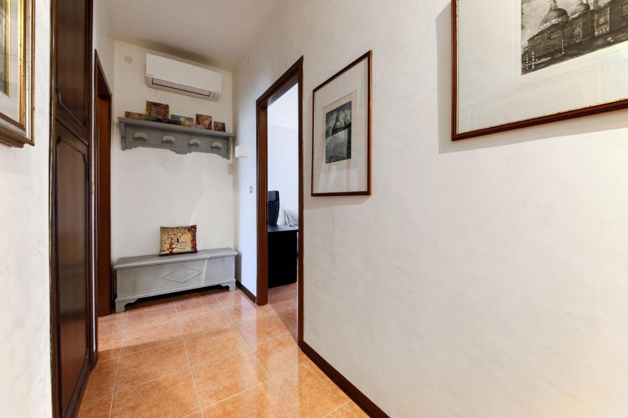 Private Parking - Family Home - 15 Min To Venice Mestre Exterior photo